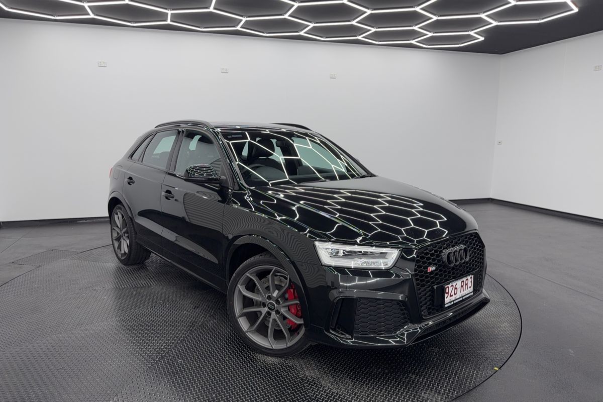 2016 Audi RS Q3 performance 8U
