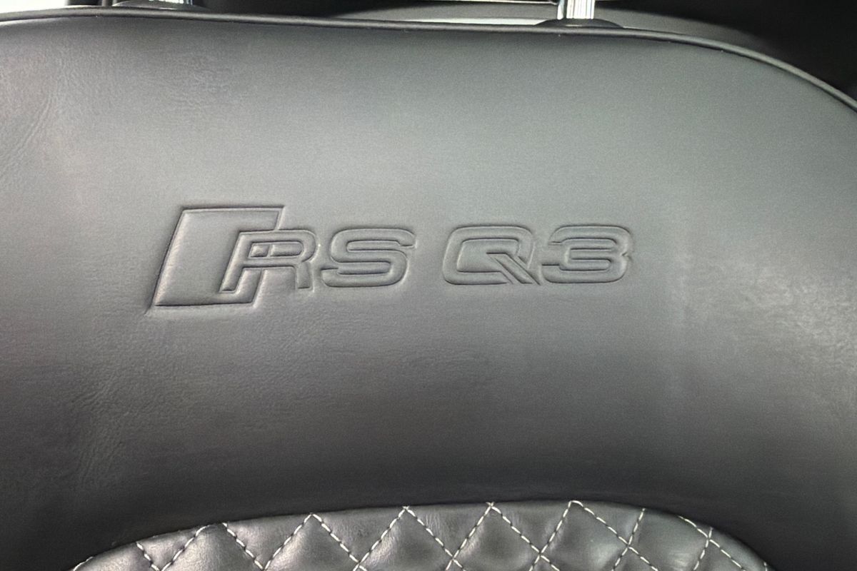 2016 Audi RS Q3 performance 8U