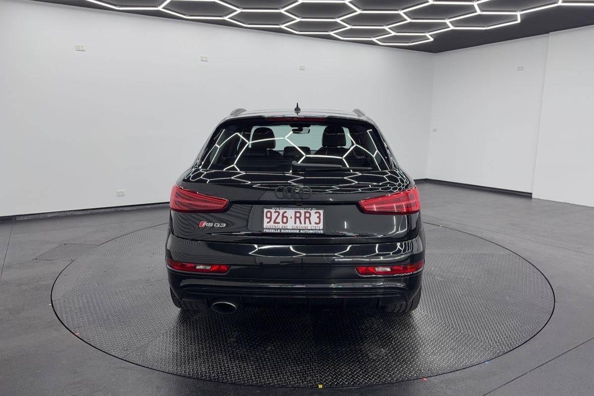 2016 Audi RS Q3 performance 8U