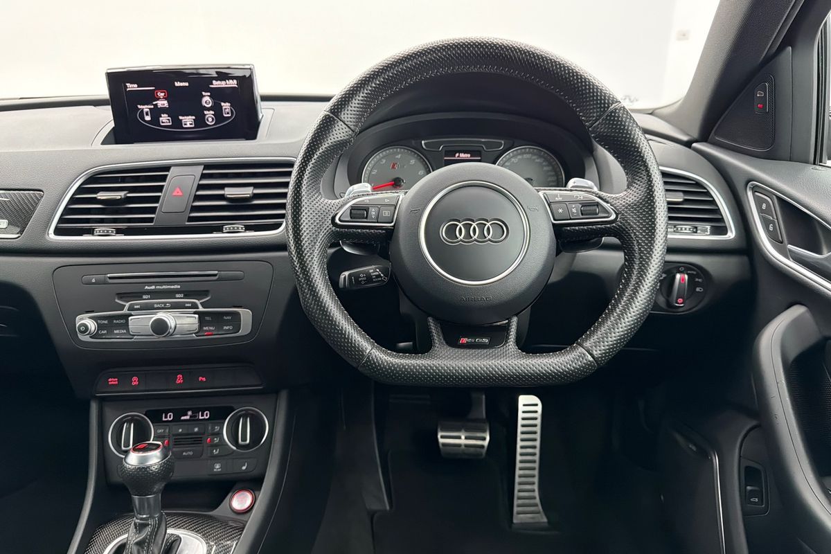 2016 Audi RS Q3 performance 8U