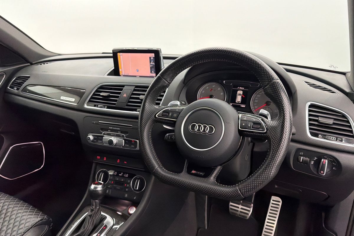 2016 Audi RS Q3 performance 8U
