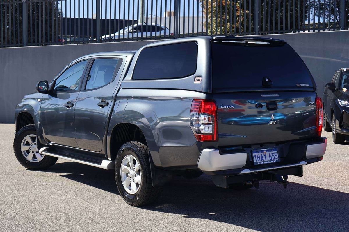 2019 Mitsubishi Triton GLX+ MR 4X4