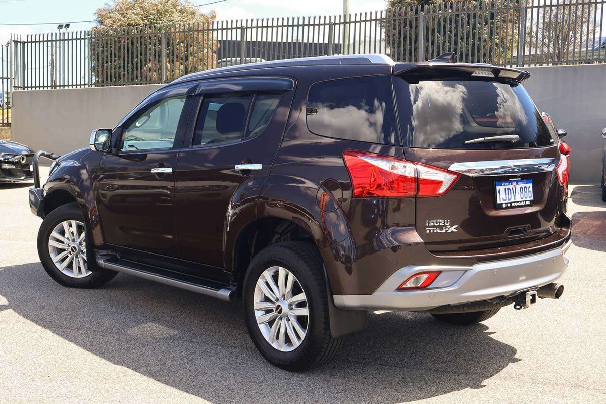 2017 Isuzu MU-X LS-T