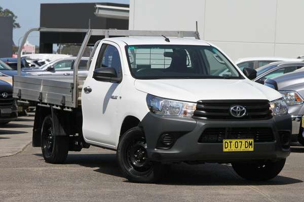 2017 Toyota Hilux Workmate TGN121R Rear Wheel Drive