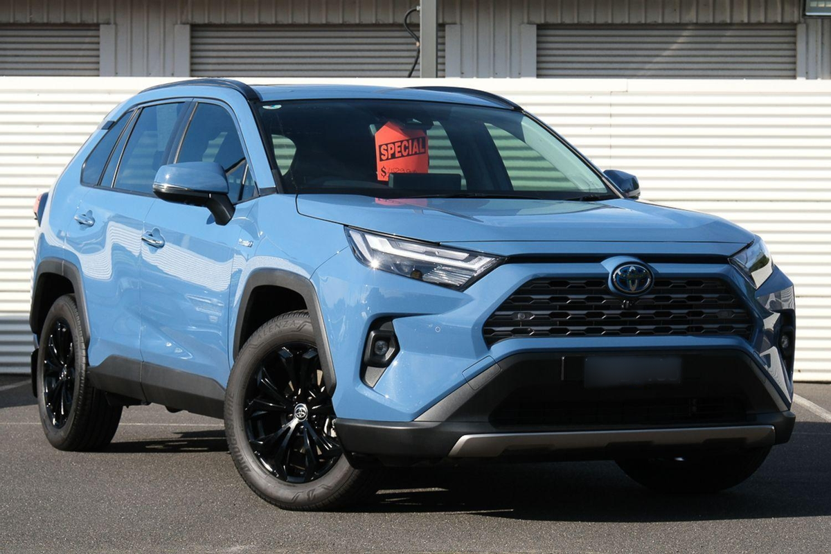 2024 Toyota RAV4 Cruiser AXAH52R