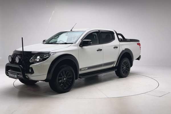 2018 Mitsubishi Triton Blackline MQ 4X4 thumb-3