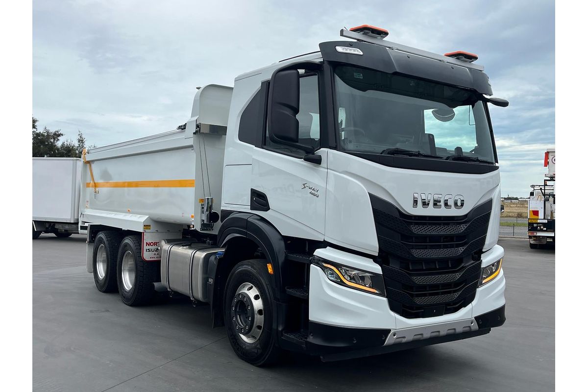 2024 IVECO S Way AT230