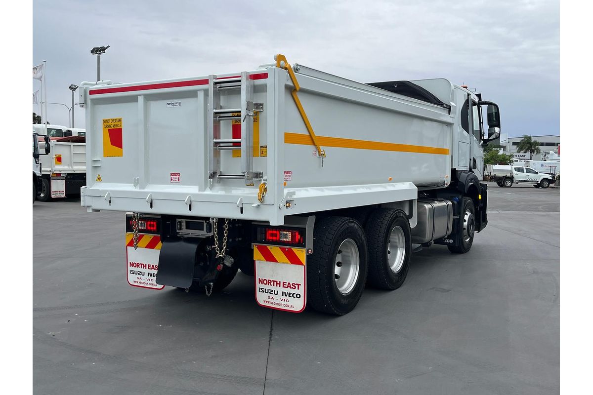 2024 IVECO S Way AT230