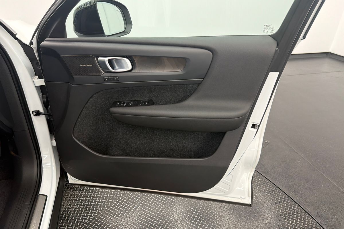2023 Volvo XC40 Recharge Twin Pure Electric
