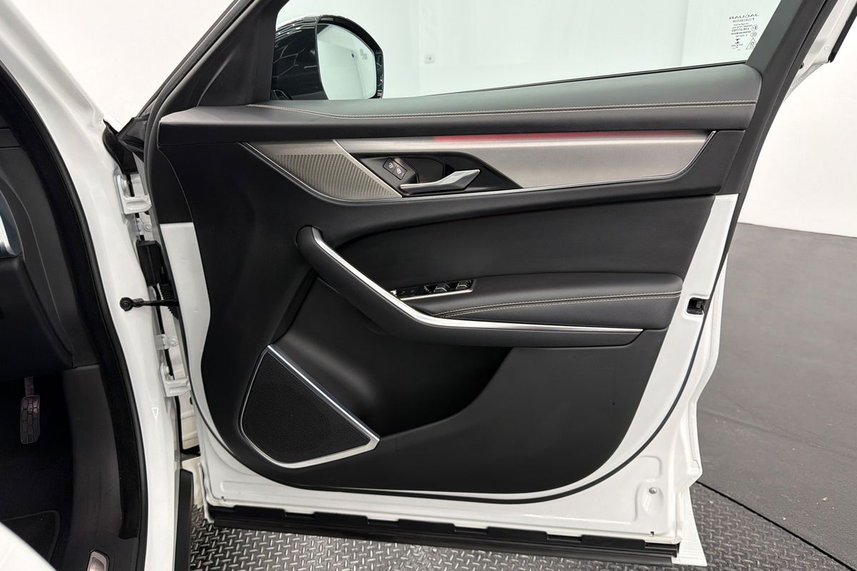2021 Jaguar F-PACE P250 R-Dynamic S X761