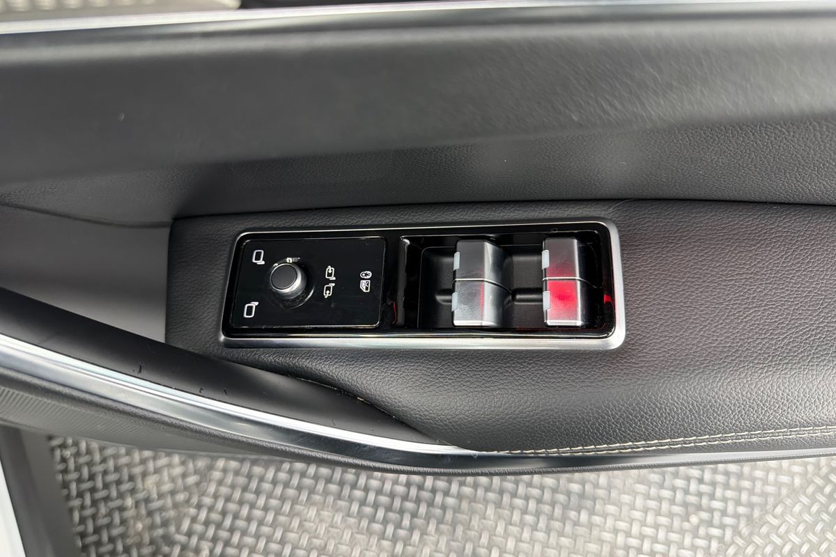 2021 Jaguar F-PACE P250 R-Dynamic S X761