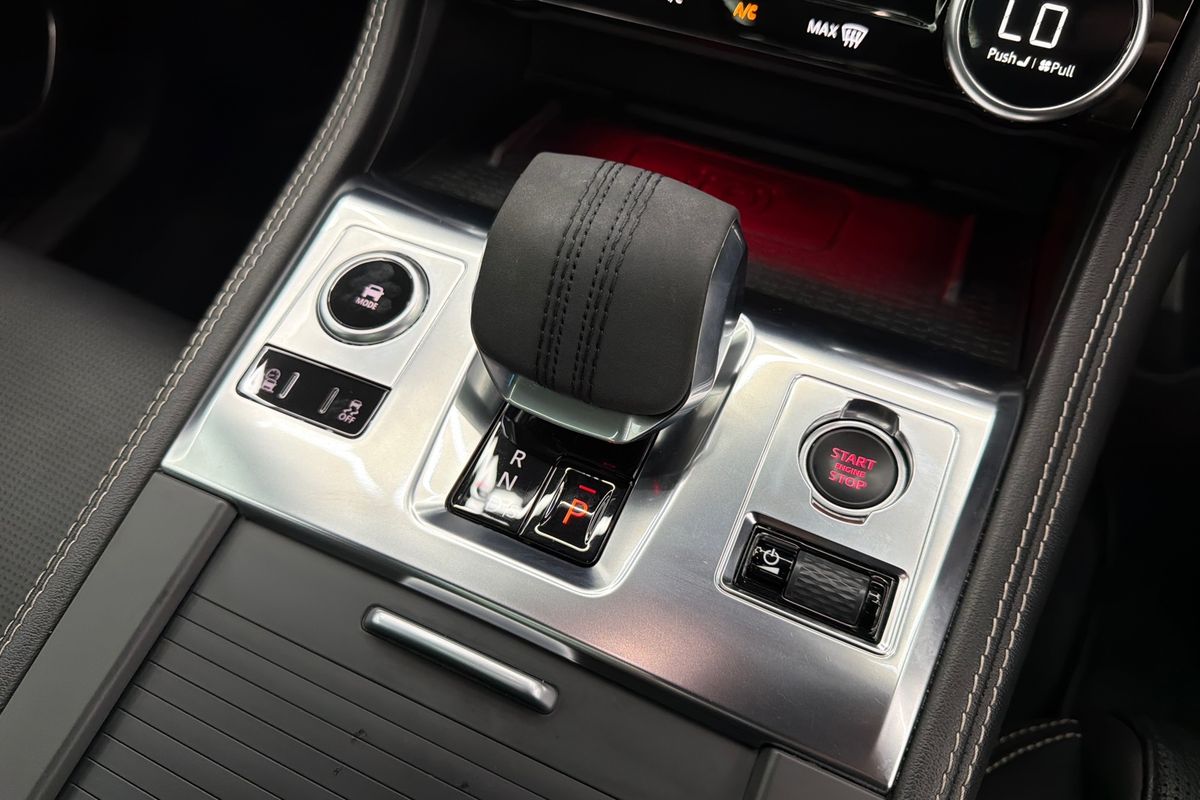 2021 Jaguar F-PACE P250 R-Dynamic S X761