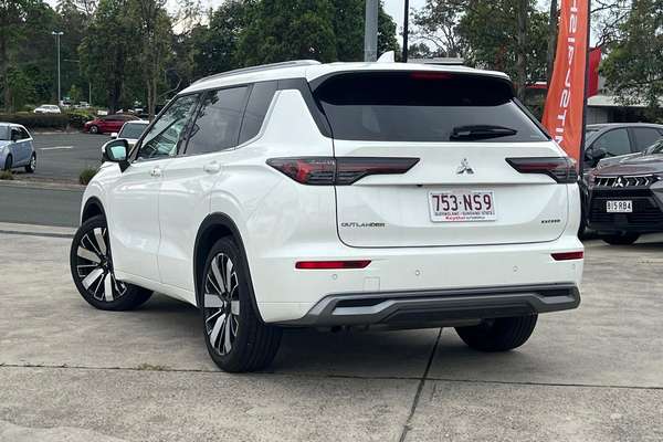 2025 Mitsubishi Outlander Exceed ZM
