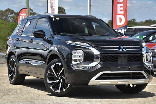 2023 Mitsubishi Outlander Exceed Tourer ZM