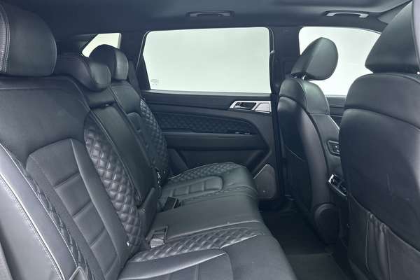 2022 KGM Rexton ELX Y450 thumb-11