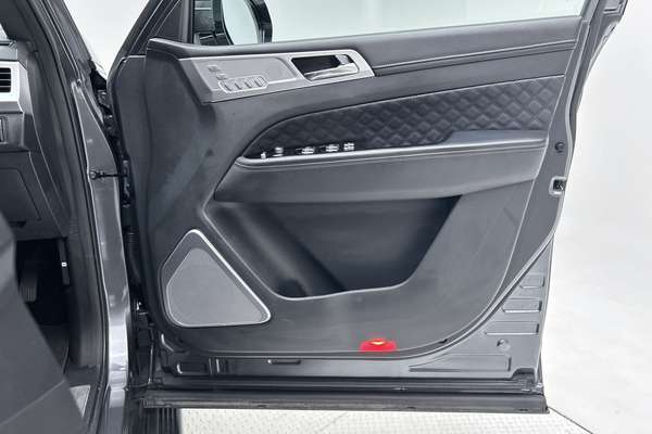 2022 KGM Rexton ELX Y450 thumb-18