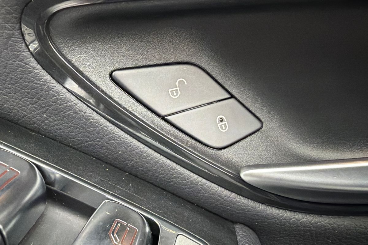 2020 Mercedes-Benz C-Class C200 W205