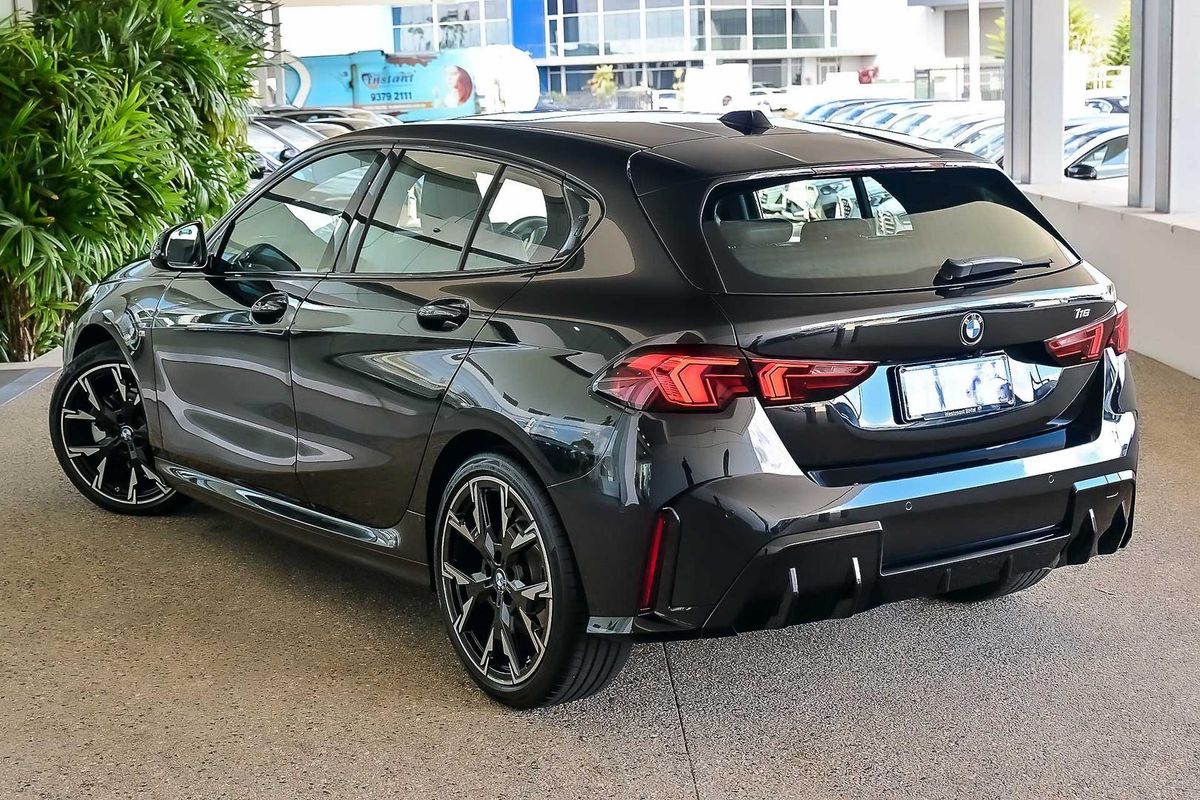 2025 BMW 1 Series 118 M Sport F70