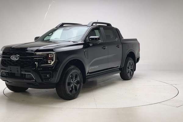 2025 Ford Ranger PHEV Wildtrak 4X4 2.3L thumb-5