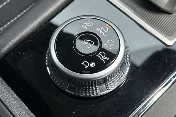 2024 Mitsubishi Outlander ES ZM thumb-15