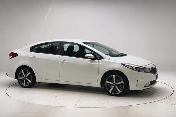 2017 Kia Cerato Sport YD thumb-3