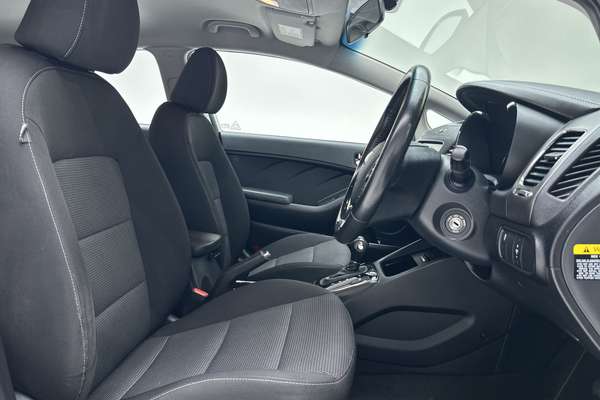 2017 Kia Cerato Sport YD thumb-12