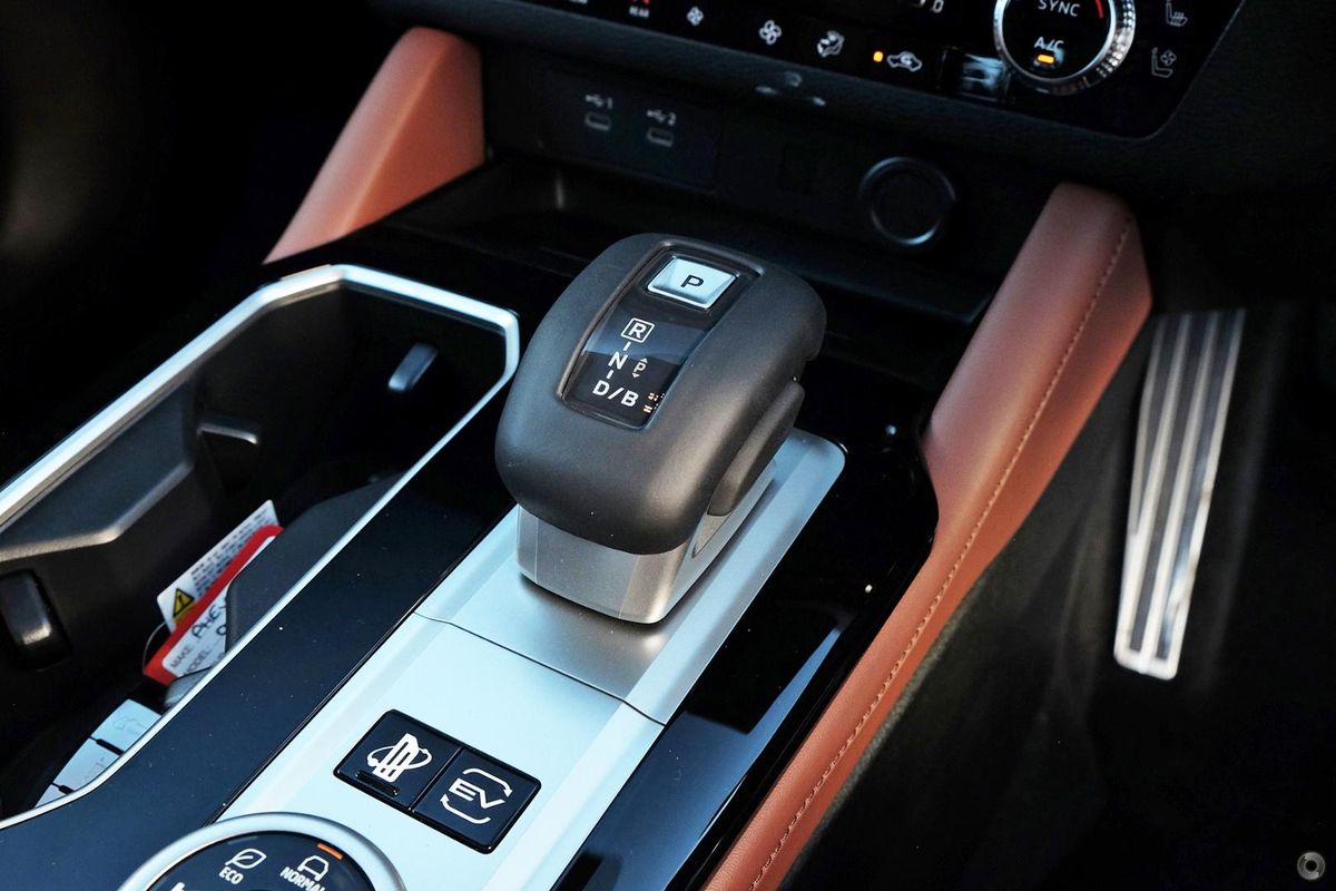2025 Mitsubishi Outlander PHEV Exceed Tourer ZM