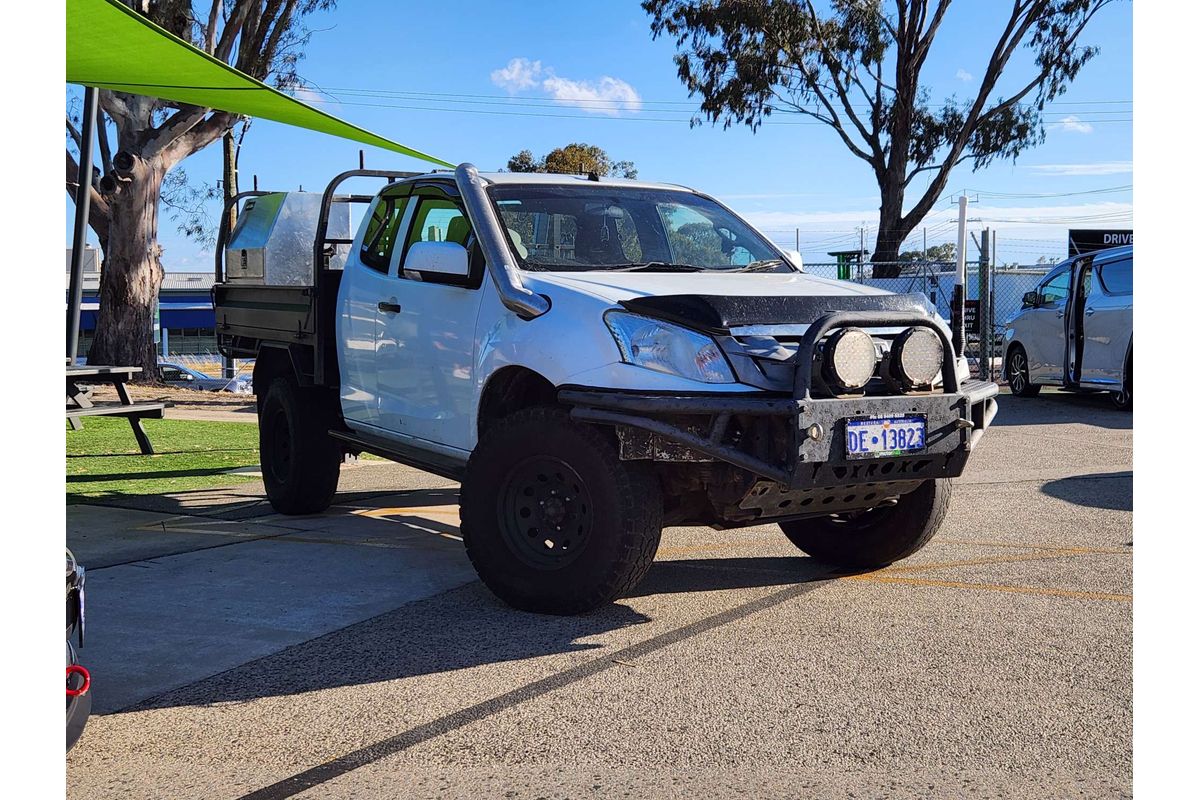 2015 Isuzu D-MAX SX 4X4