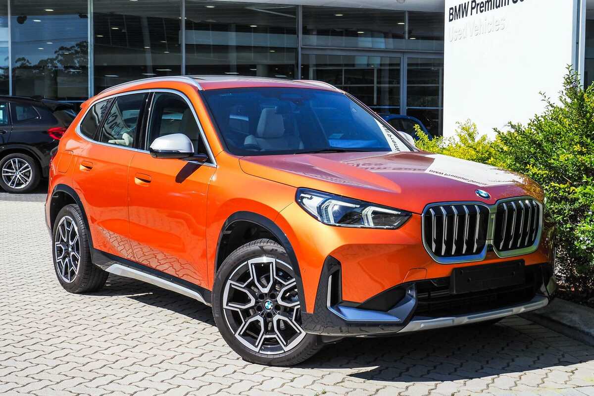 2022 BMW X1 sDrive18i U11