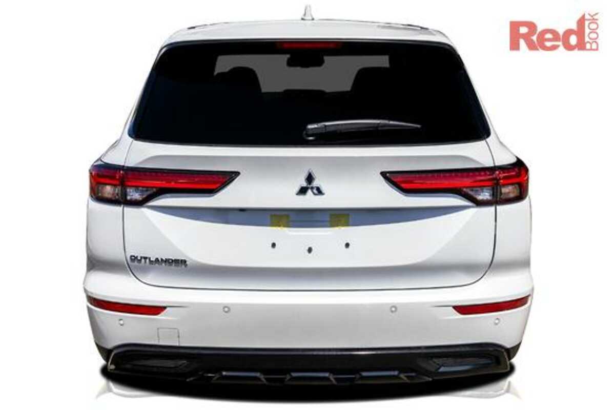 2024 Mitsubishi Outlander Black Edition ZM