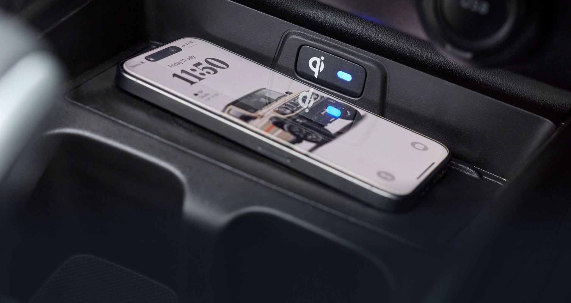 WIRELESS SMARTPHONE CHARGER