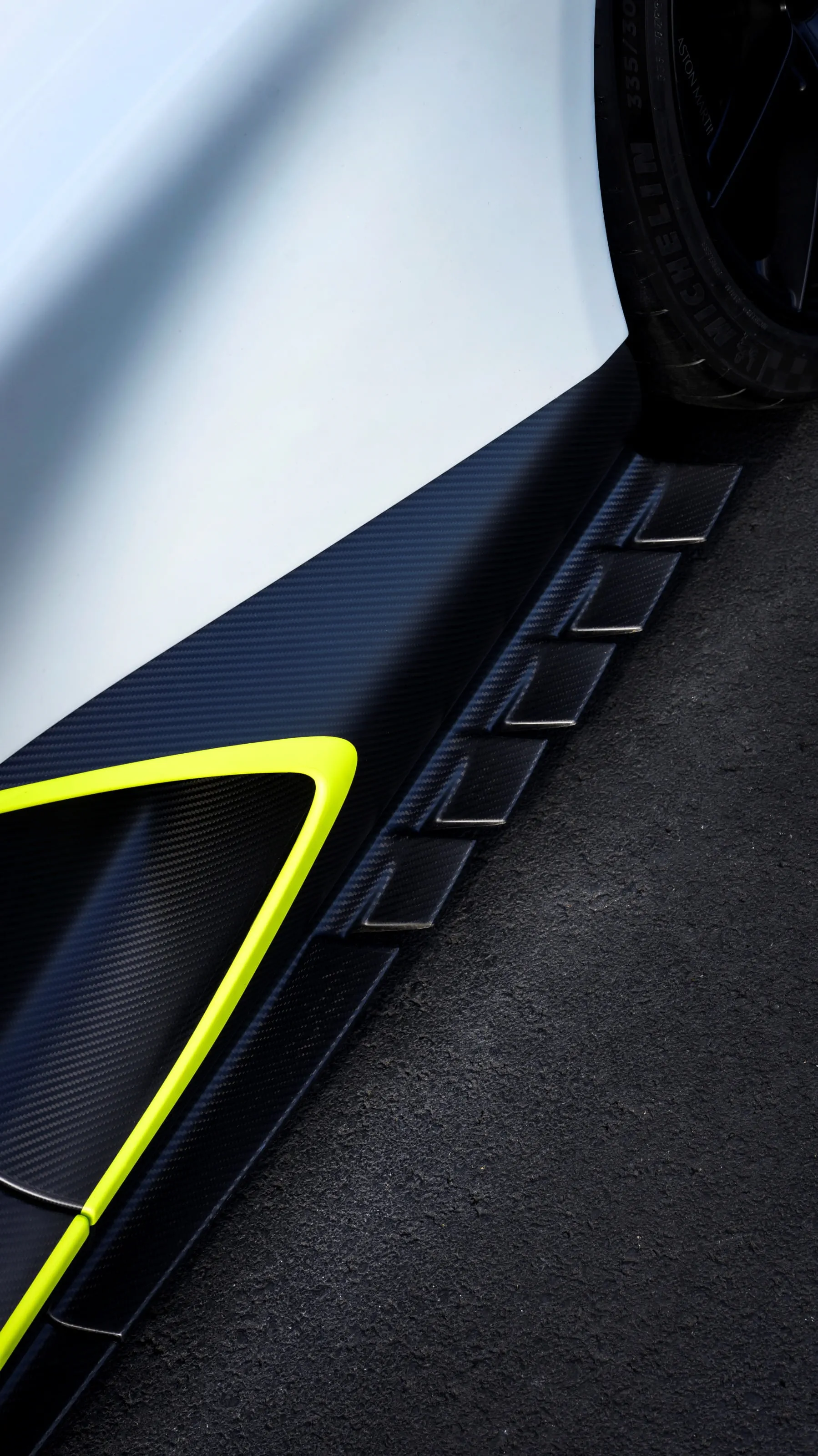 HIGH-SPEED AGILITY. HIGH-SPEED STABILITY.