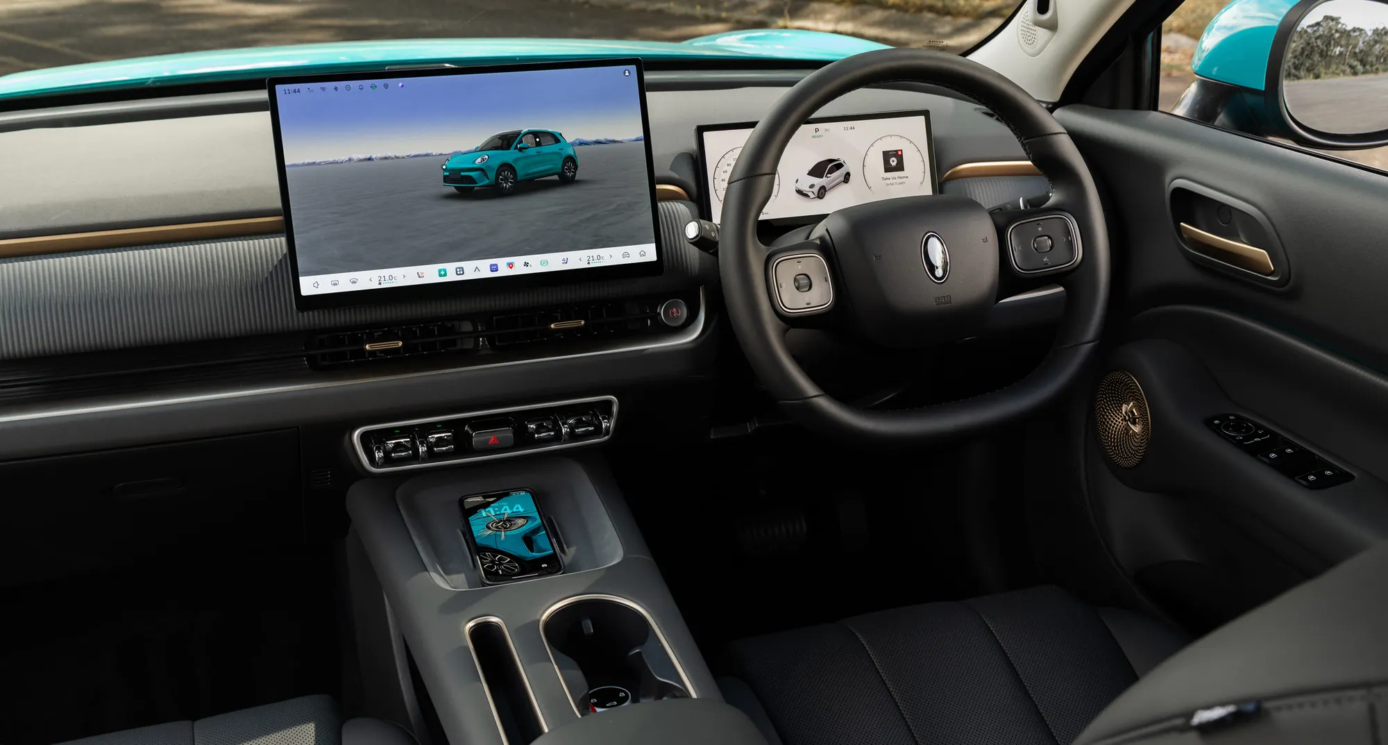 Explore the ORA 5 SUV Interior