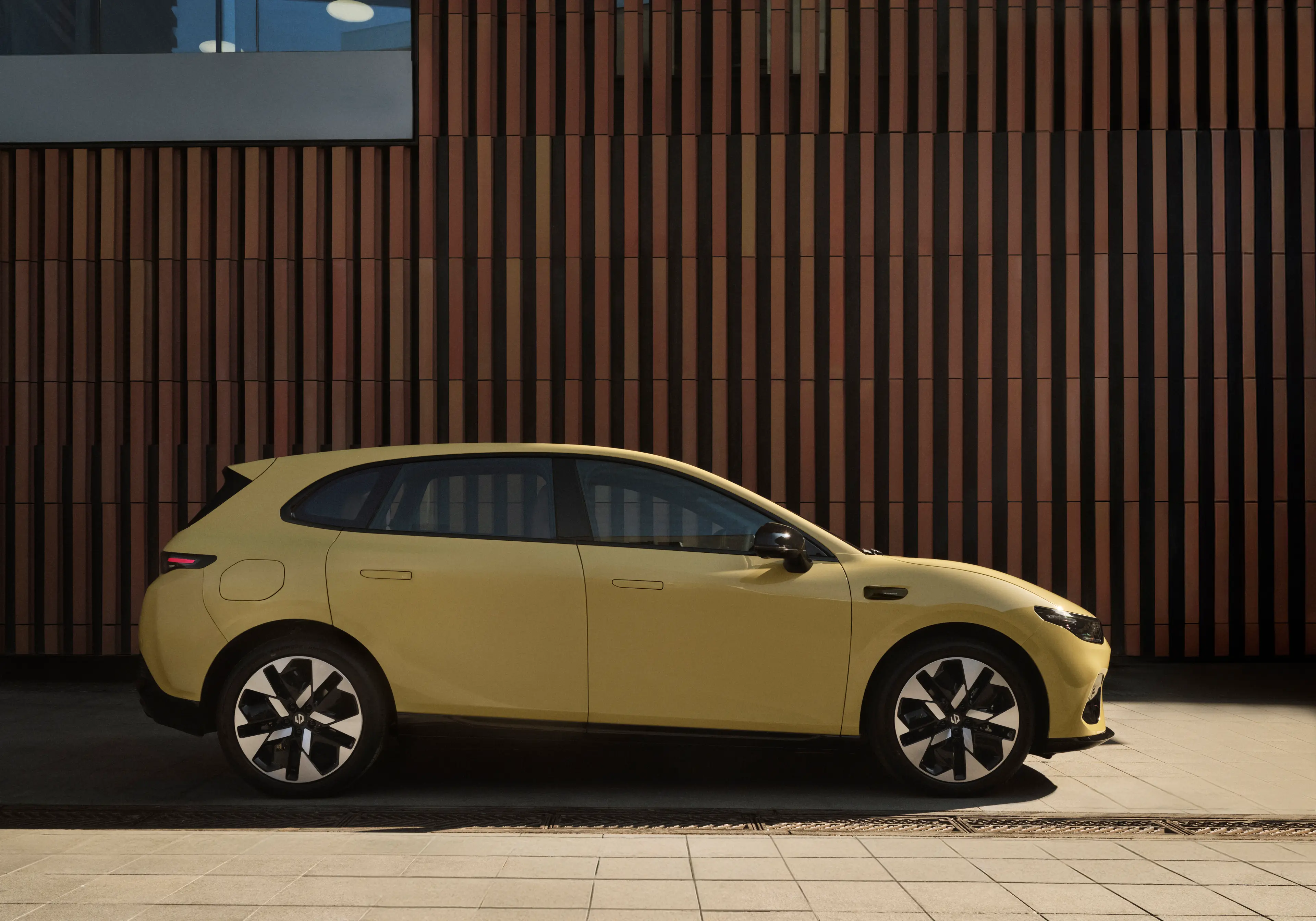B05 is an innovative electric sport coupé, designed to express attitude.