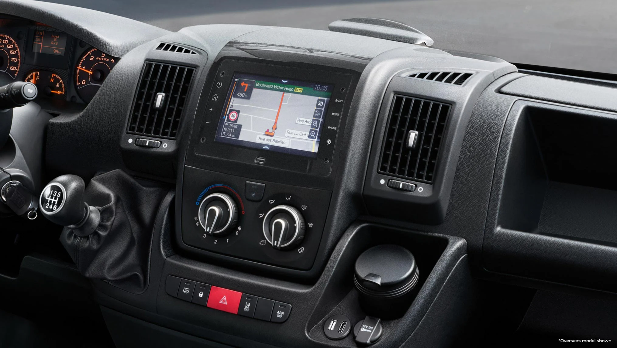 9" TOUCHSCREEN