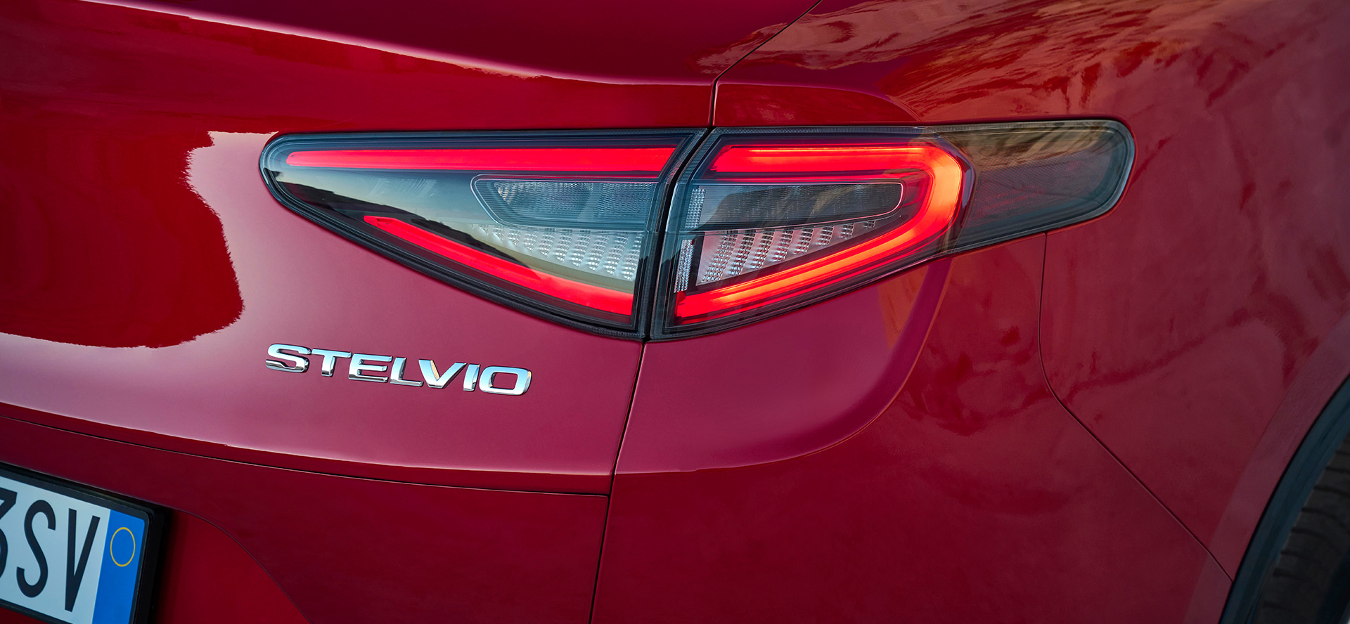 Black frosted rear lamps