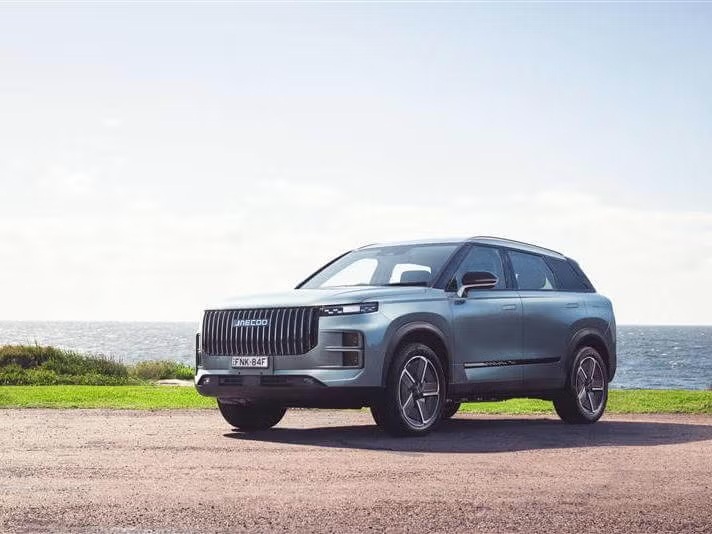 NEW JAECOO SUPER HYBRID TAKES THE TOP SPOT IN THE UK.