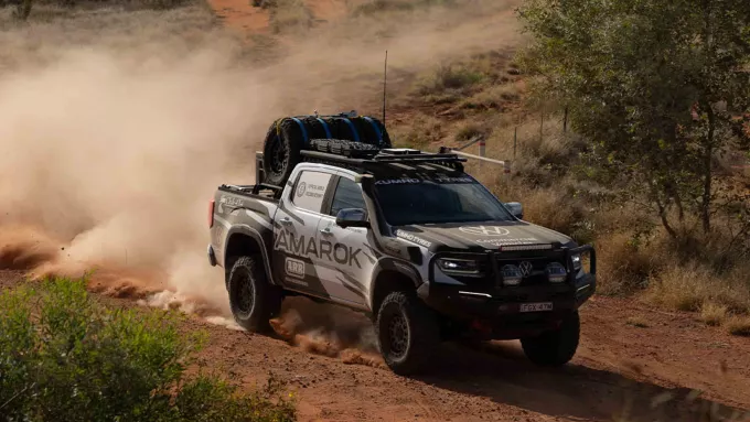 Amarok record: Volkswagen’s ute conquers Australia’s 10 deserts in six days and 17 hours