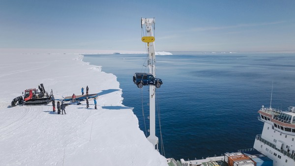WHITE DESERT PARTNERS WITH INEOS AUTOMOTIVE TO SUPPORT ANTARCTIC OPERATIONS
